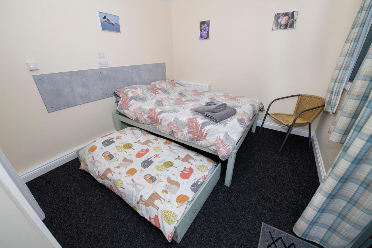 Seaways Glamping, Cedar Apartment Driffield ภายนอก รูปภาพ