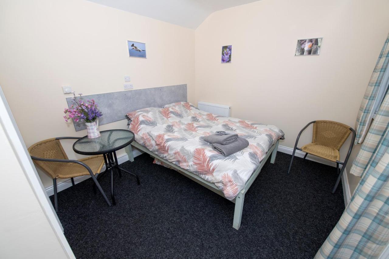 Seaways Glamping, Cedar Apartment Driffield ภายนอก รูปภาพ