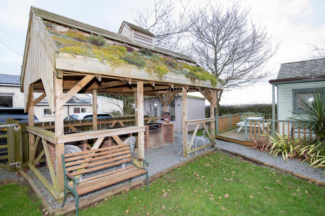 Seaways Glamping, Cedar Apartment Driffield ภายนอก รูปภาพ