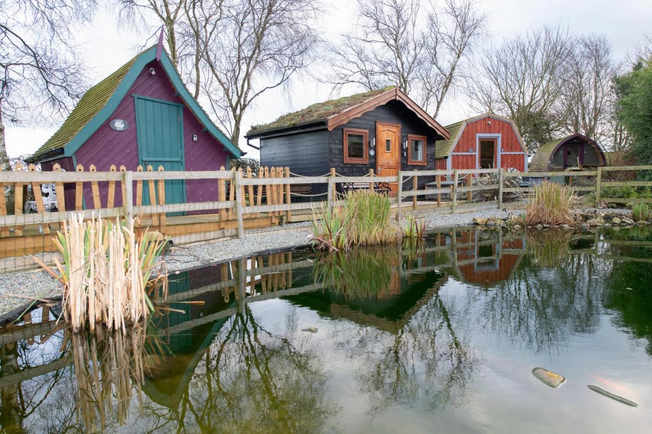 Seaways Glamping, Cedar Apartment Driffield ภายนอก รูปภาพ
