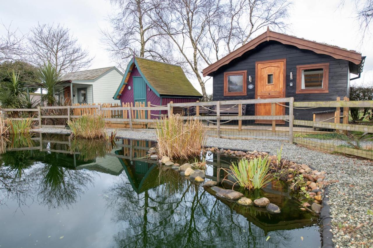 Seaways Glamping, Cedar Apartment Driffield ภายนอก รูปภาพ